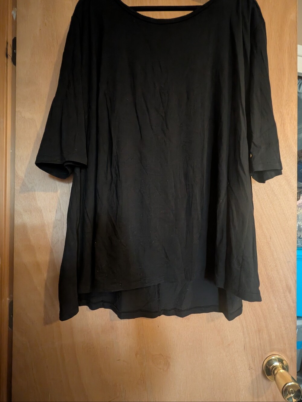 Terra & Sky Black Scoop Neck Tee